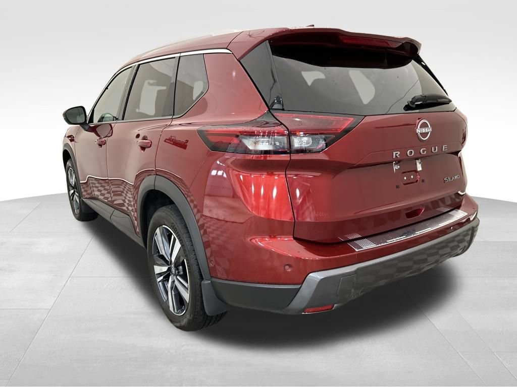 Used 2024 Nissan Rogue SL w/ SL Premium Package image 3