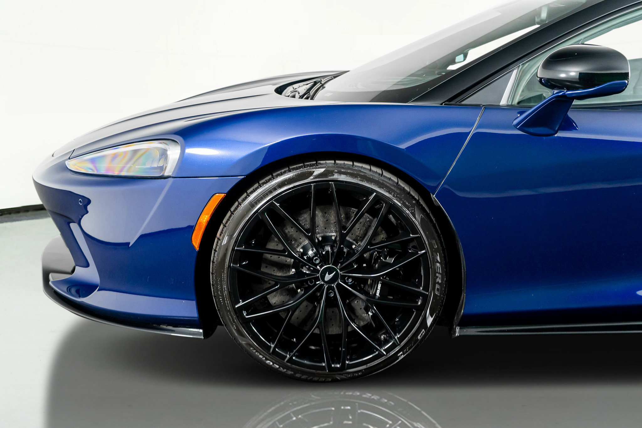 Used 2023 McLaren GT image 19