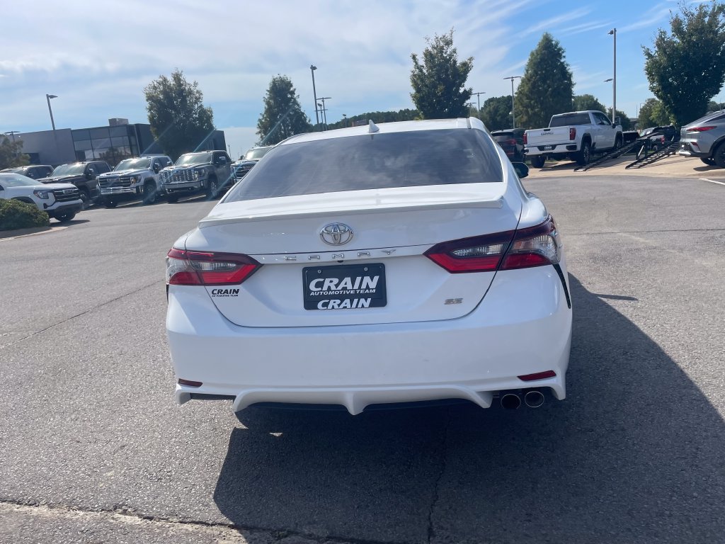 Used 2021 Toyota Camry SE FWD image 7