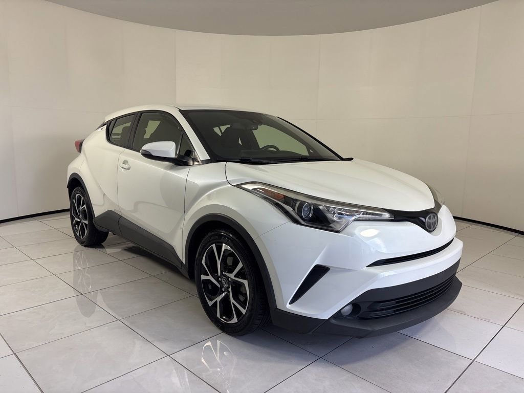 Used 2018 Toyota C-HR XLE image 7