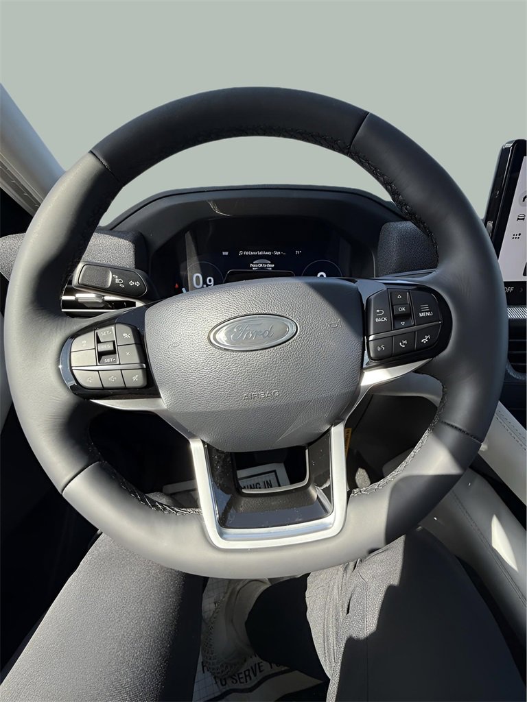 New 2025 Ford Explorer Platinum image 29