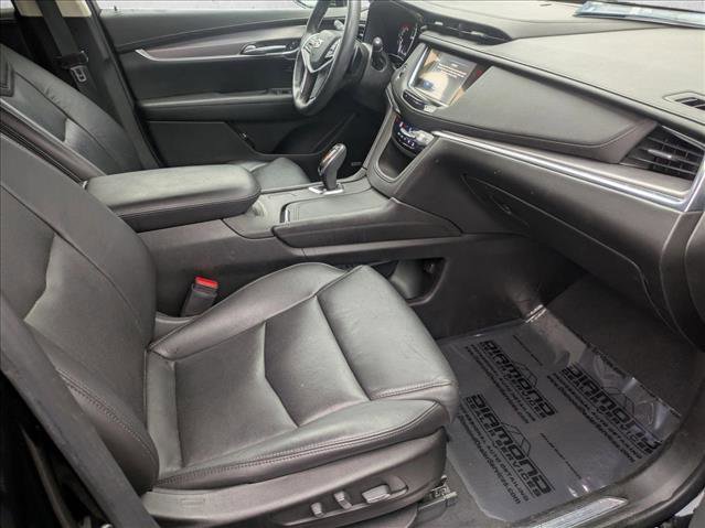 Used 2018 Cadillac XT5 Luxury w/ Driver Awareness Package image 22