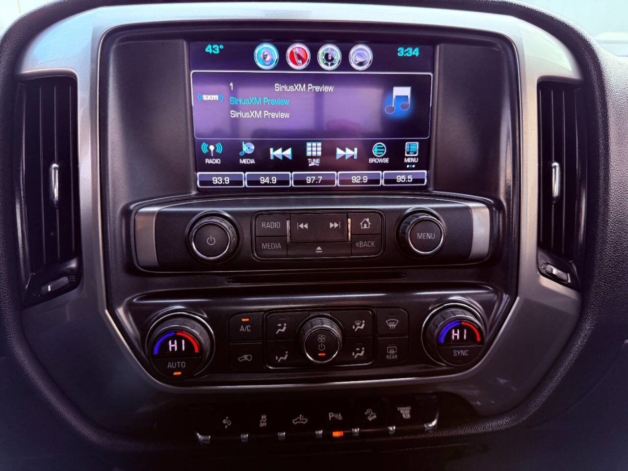 Used 2018 Chevrolet Silverado 2500 LT w/ LT Convenience Package image 41