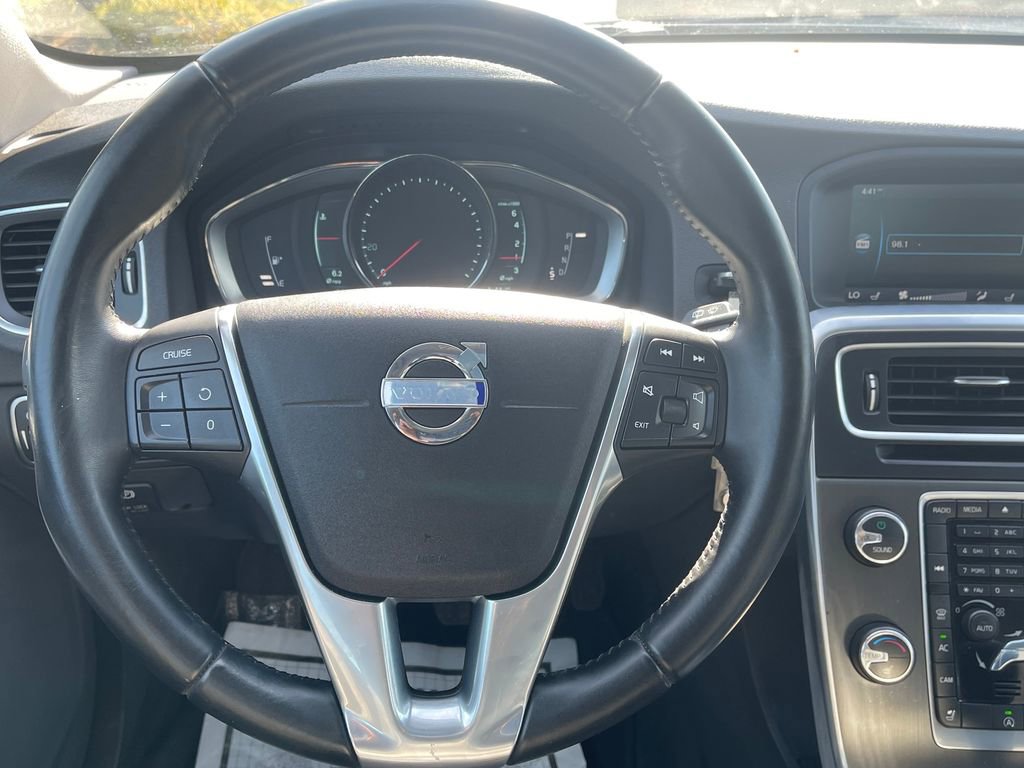 Used 2015 Volvo V60 T5 Premier Plus FWD image 19
