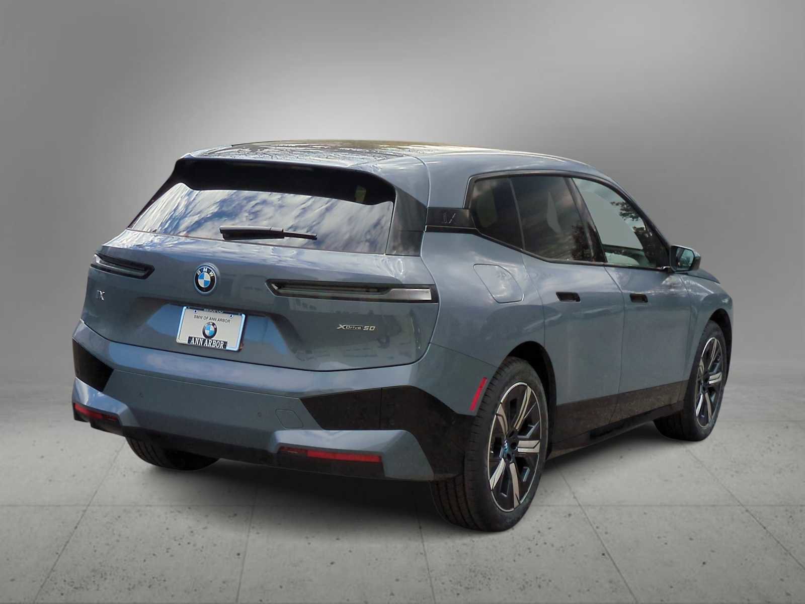 New 2025 BMW iX xDrive50 image 8