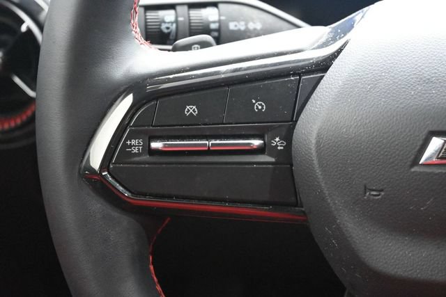 Used 2025 Chevrolet Equinox EV RS w/ Convenience Package II FWD image 17