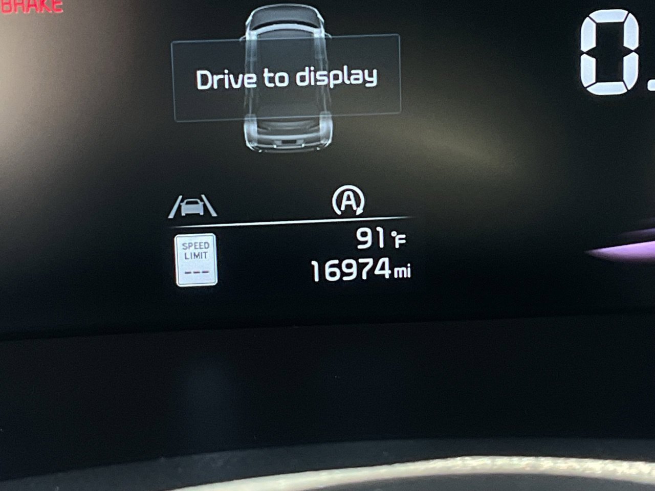 Used 2025 Kia Soul LX w/ LX Technology Package FWD image 36