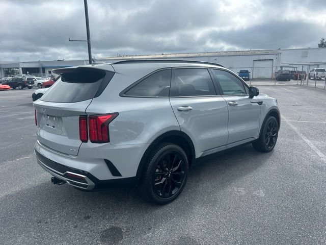 Used 2023 Kia Sorento SX AWD/4WD image 4