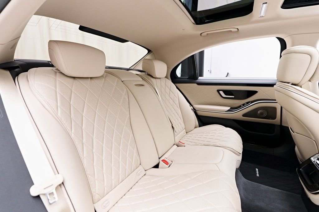 Used 2024 Mercedes-Benz S 580e 4MATIC Sedan image 48