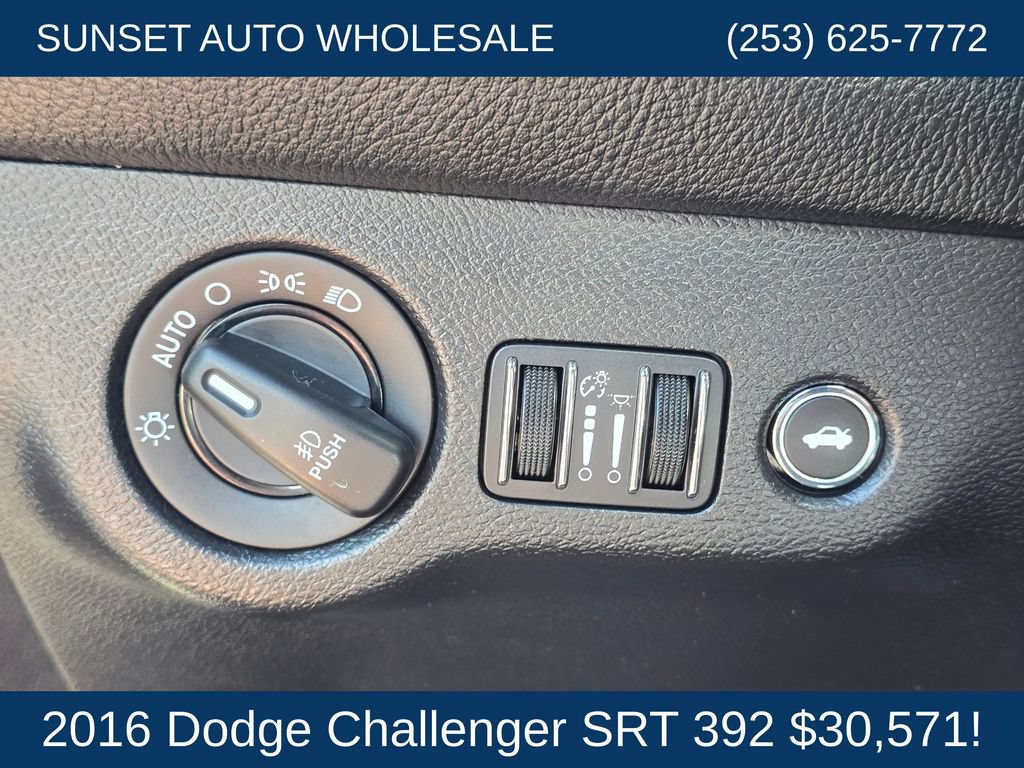 Used 2016 Dodge Challenger SRT w/ Technology Group RWD image 29