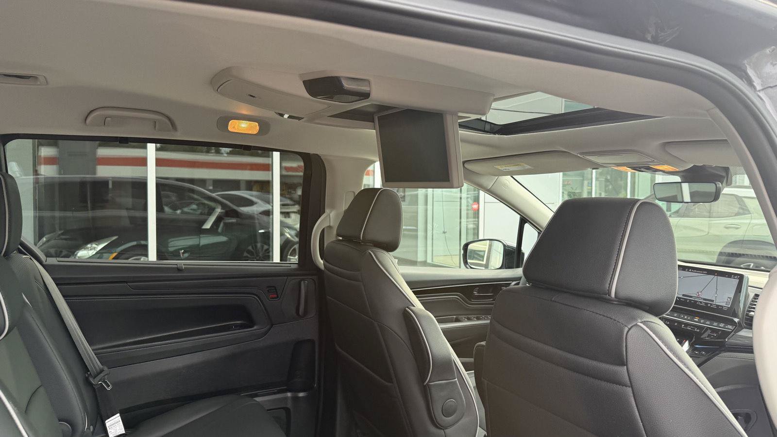 Used 2026 Honda Odyssey Elite image 25