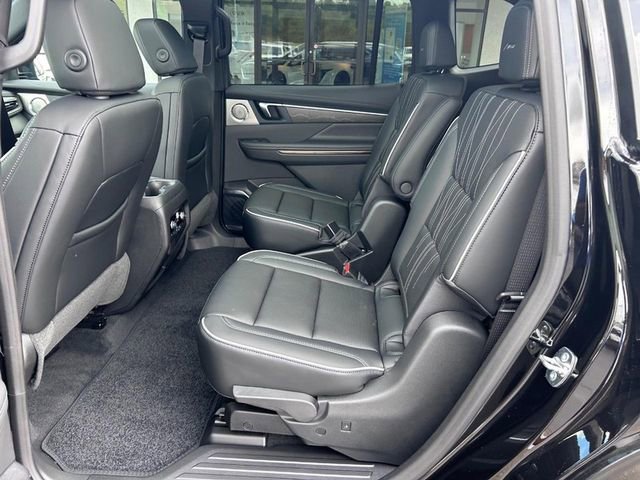 New 2026 Buick Enclave Avenir image 9