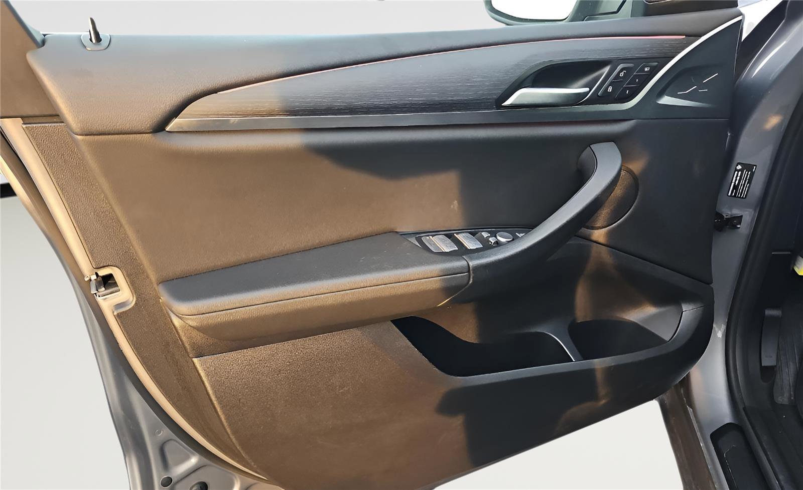 Used 2024 BMW X3 xDrive30i w/ Convenience Package image 16