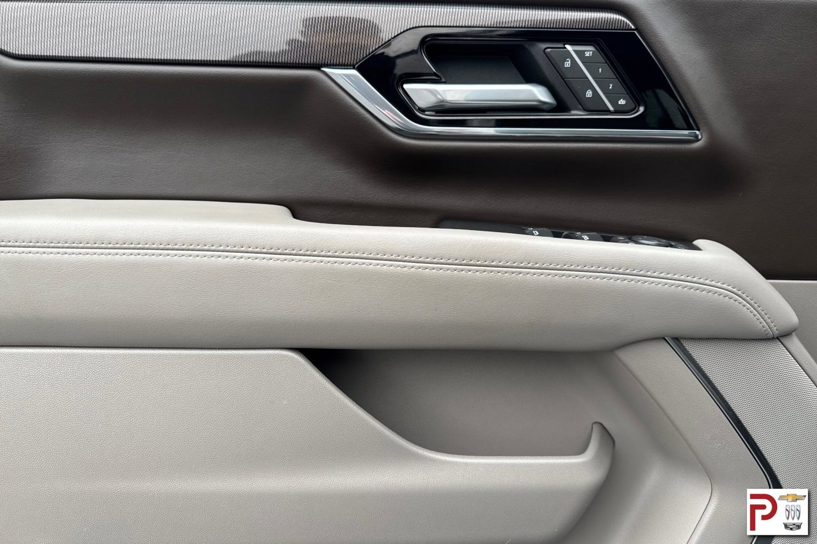 Certified 2025 GMC Yukon XL Elevation image 11