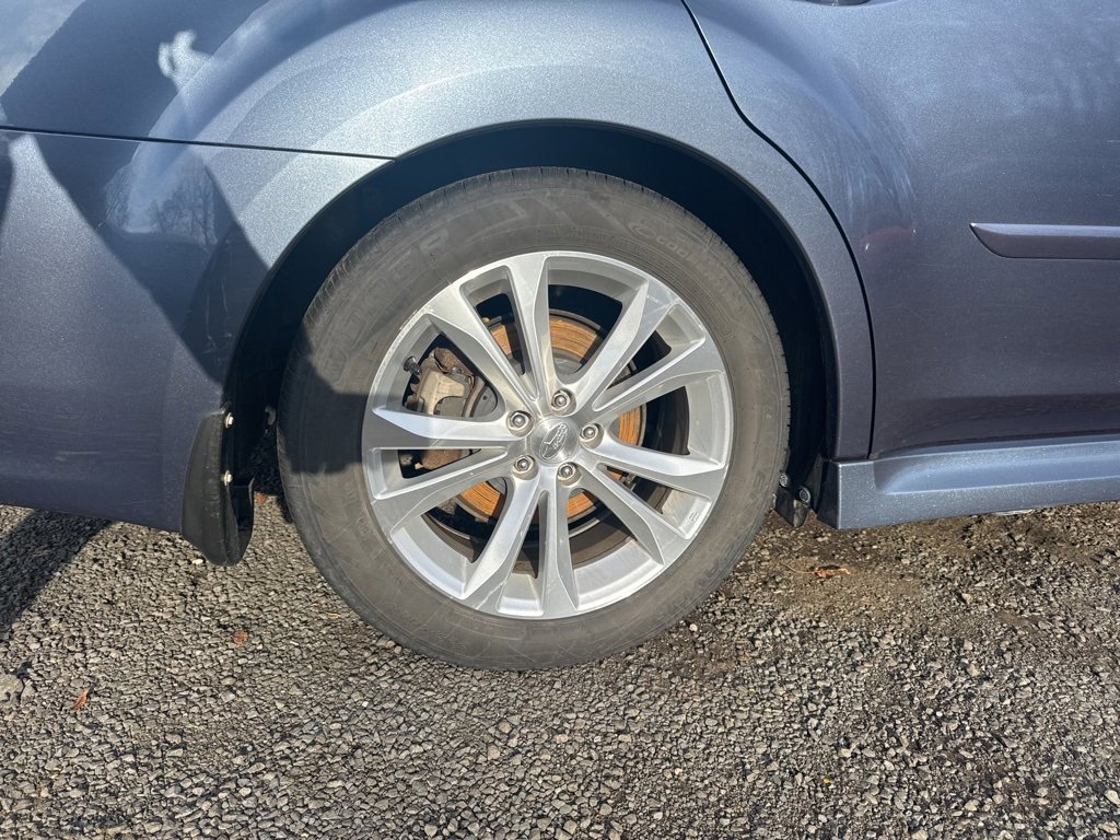 Used 2013 Subaru Legacy 3.6R Limited image 24