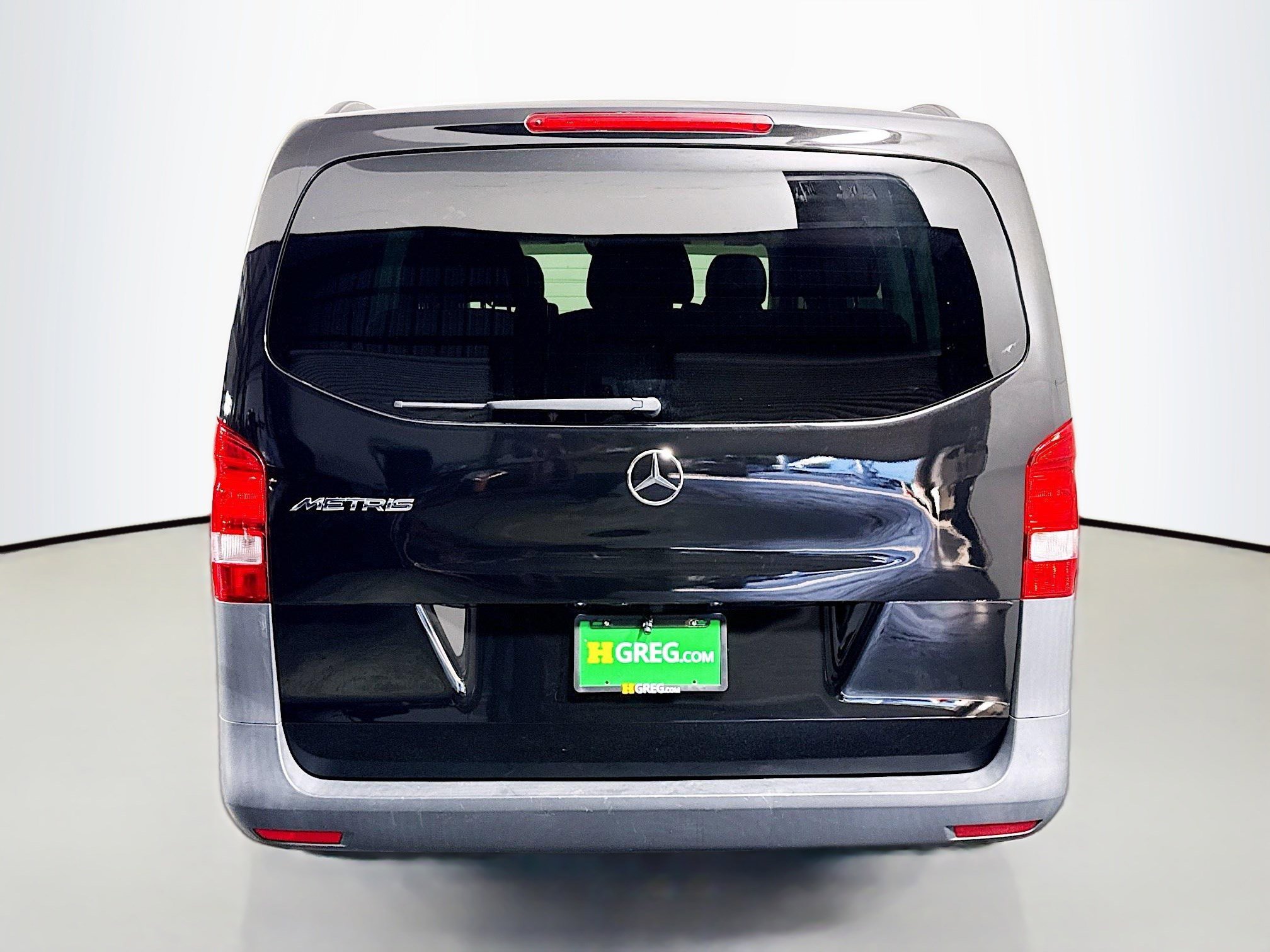 Used 2020 Mercedes-Benz Metris Passenger w/ Premium Safety Package image 8
