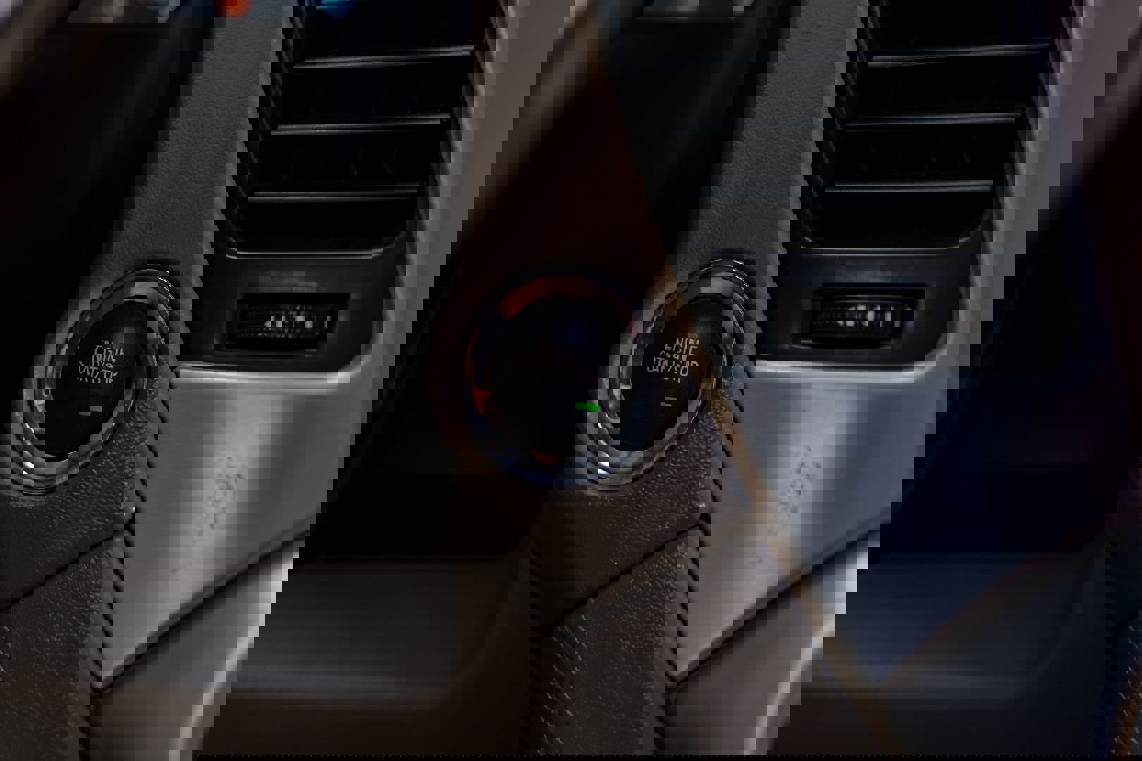 Used 2018 GMC Yukon SLT w/ Open Road Package image 19