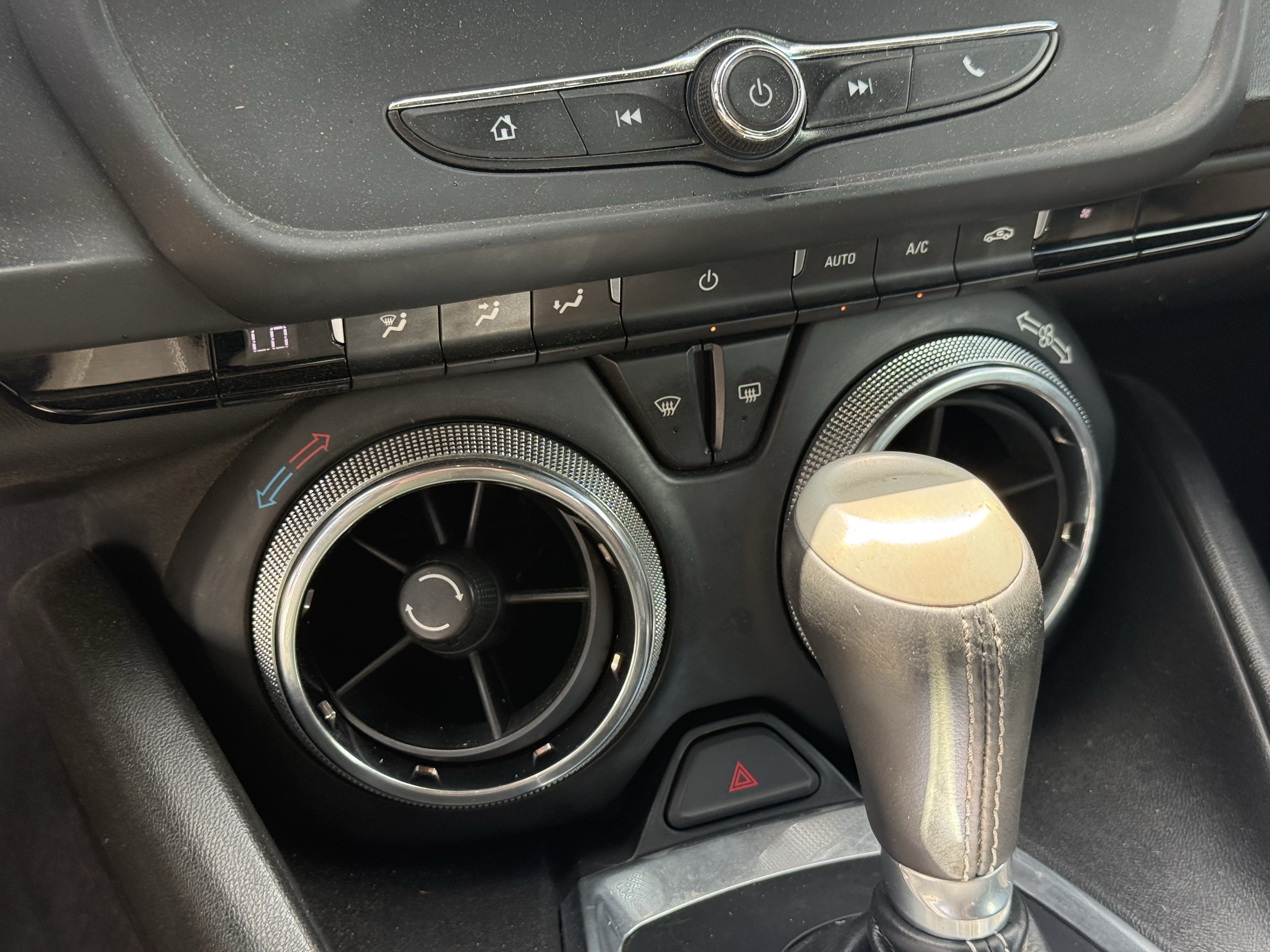 Used 2017 Chevrolet Camaro LT RWD image 22