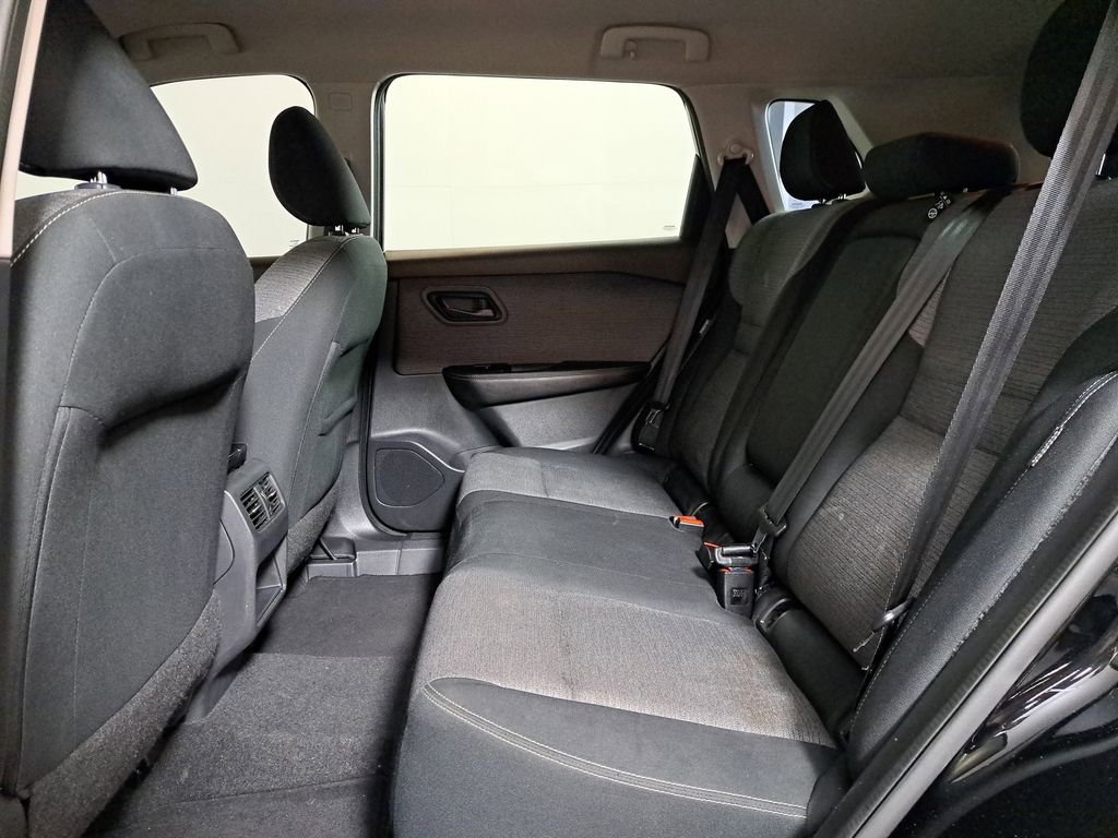 Used 2021 Nissan Rogue S image 21