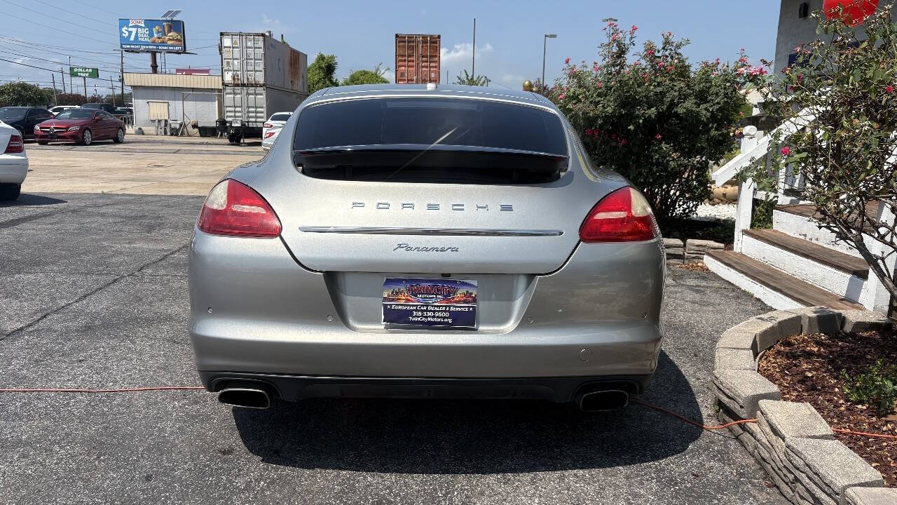 Used 2012 Porsche Panamera 4 image 8