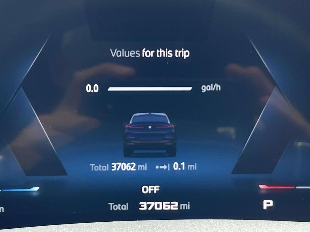 Used 2025 BMW X6 M60i AWD/4WD image 43