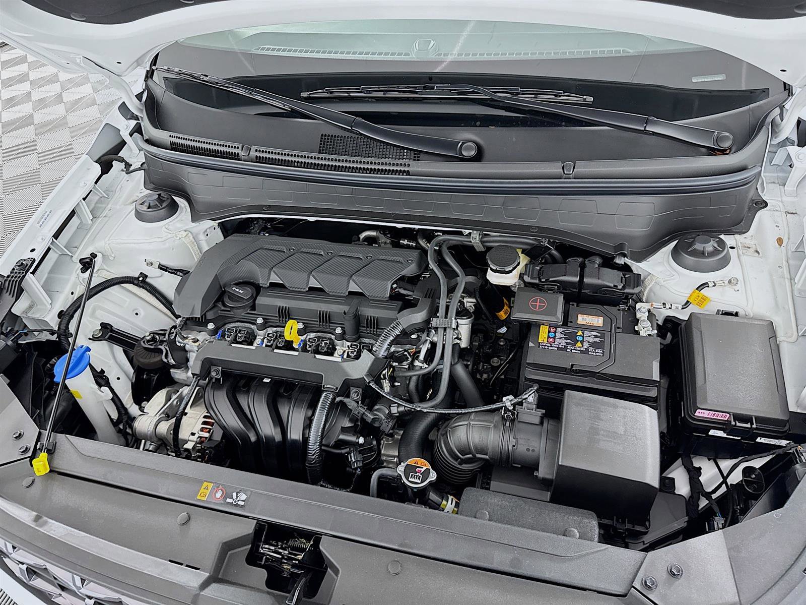 New 2025 Hyundai Venue SEL image 28