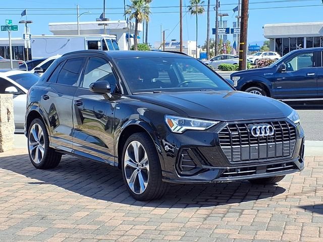 Used 2022 Audi Q3 2.0T Premium Plus w/ Premium Plus Package image 7