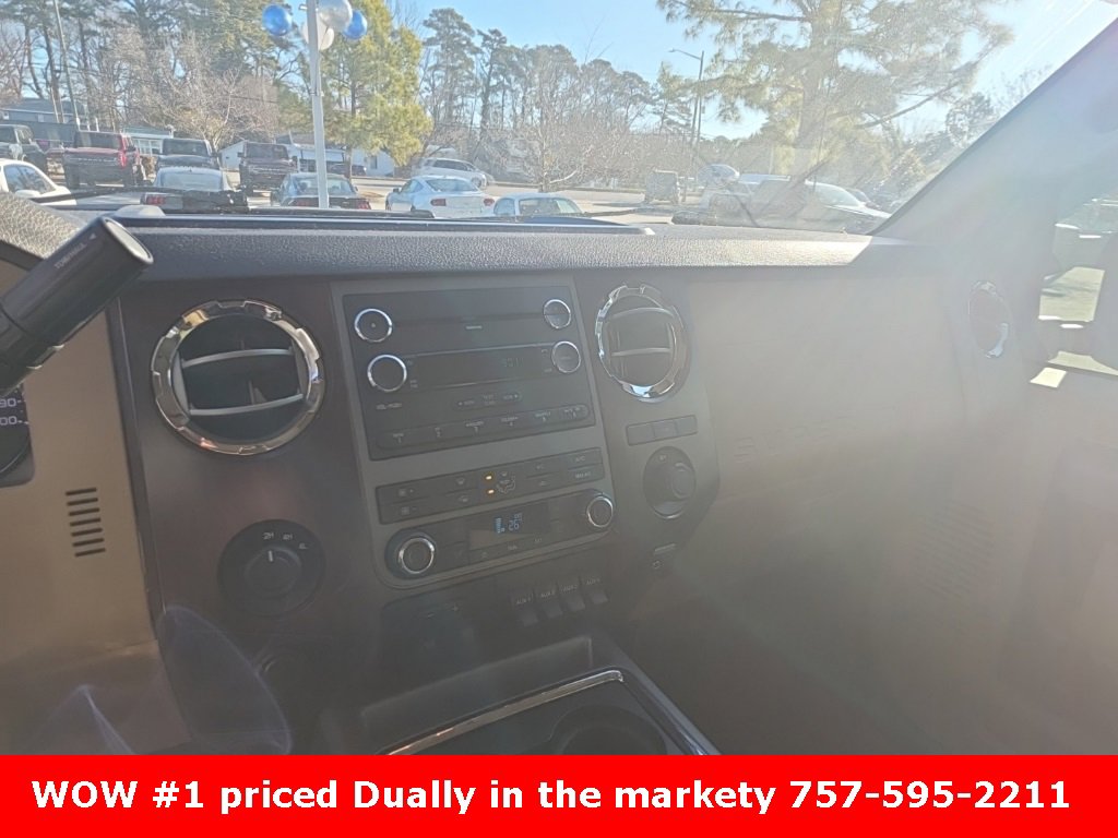 Used 2011 Ford F350 Lariat w/ Lariat Interior Pkg image 14