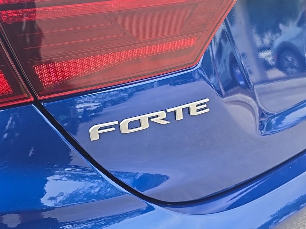 Used 2023 Kia Forte LXS w/ LXS Technology Package image 10
