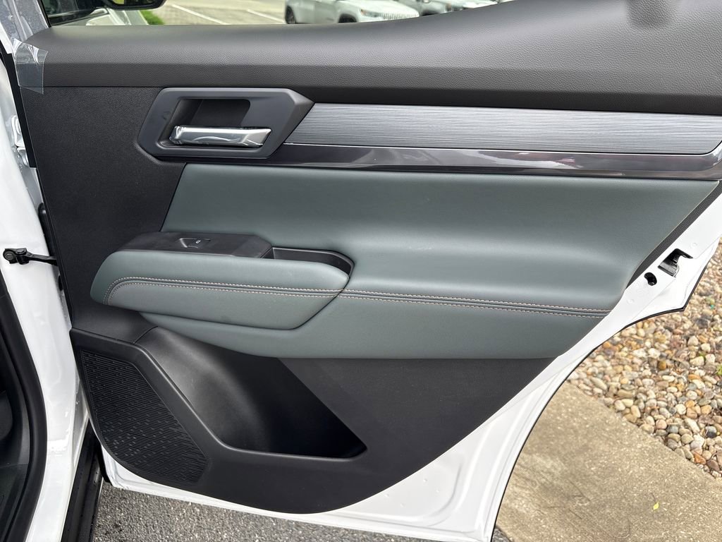 New 2026 GMC Terrain AT4 w/ LPO, Floor Liner Package AWD/4WD image 37