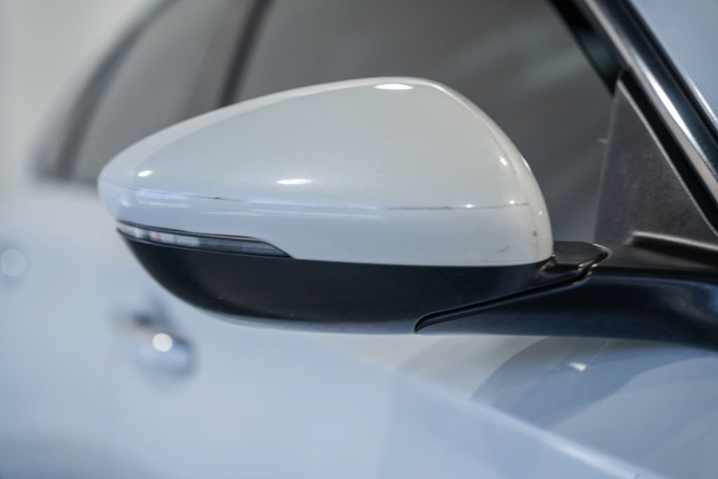 Used 2018 Honda Accord Touring image 11