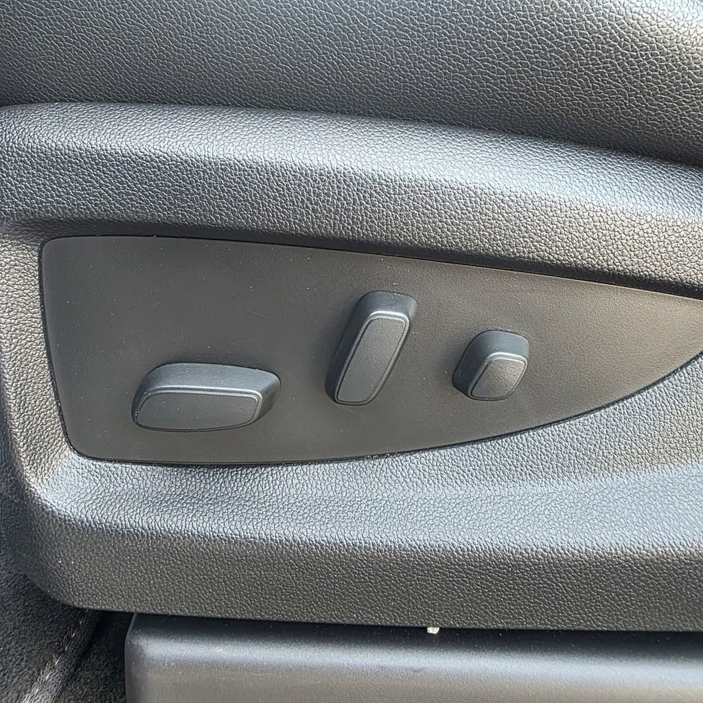 Used 2018 GMC Sierra 1500 SLT image 14