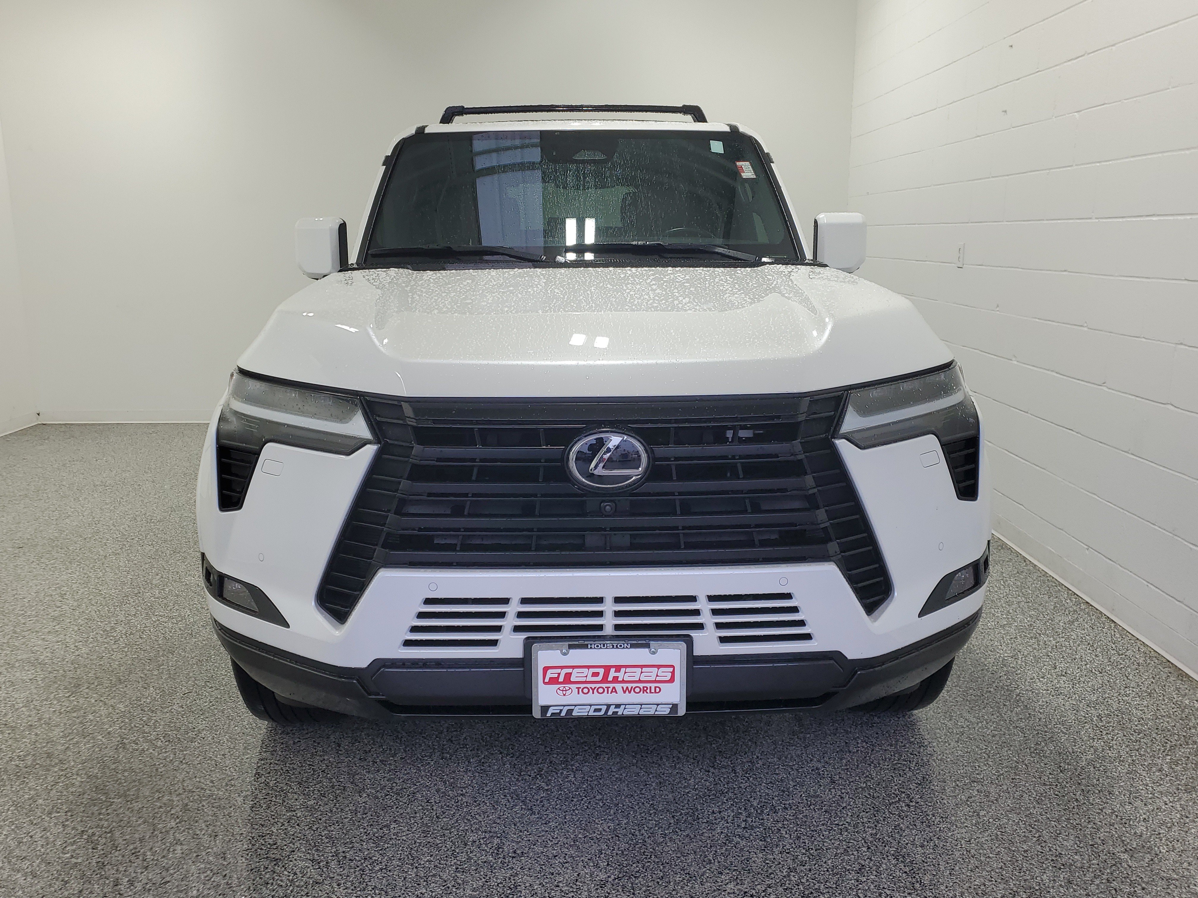 Used 2024 Lexus GX 550 w/ Accessory Package (Z1) AWD/4WD image 4