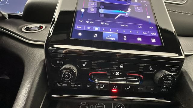 New 2026 Jeep Grand Cherokee L Laredo AWD/4WD image 29