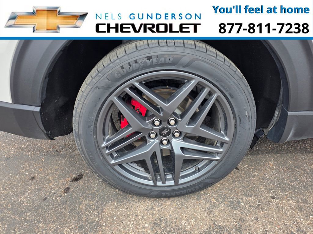 Used 2025 Ford Explorer ST AWD/4WD image 9