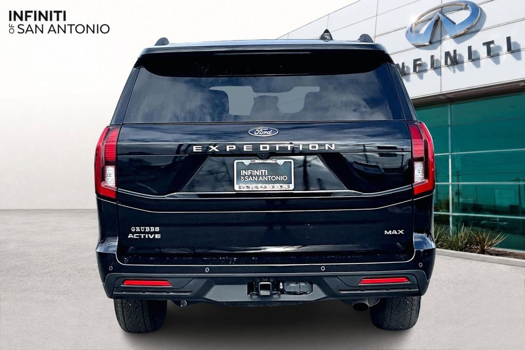 Used 2025 Ford Expedition Max Active AWD/4WD image 5