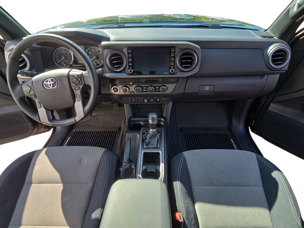 Certified 2021 Toyota Tacoma TRD Off-Road AWD/4WD image 11