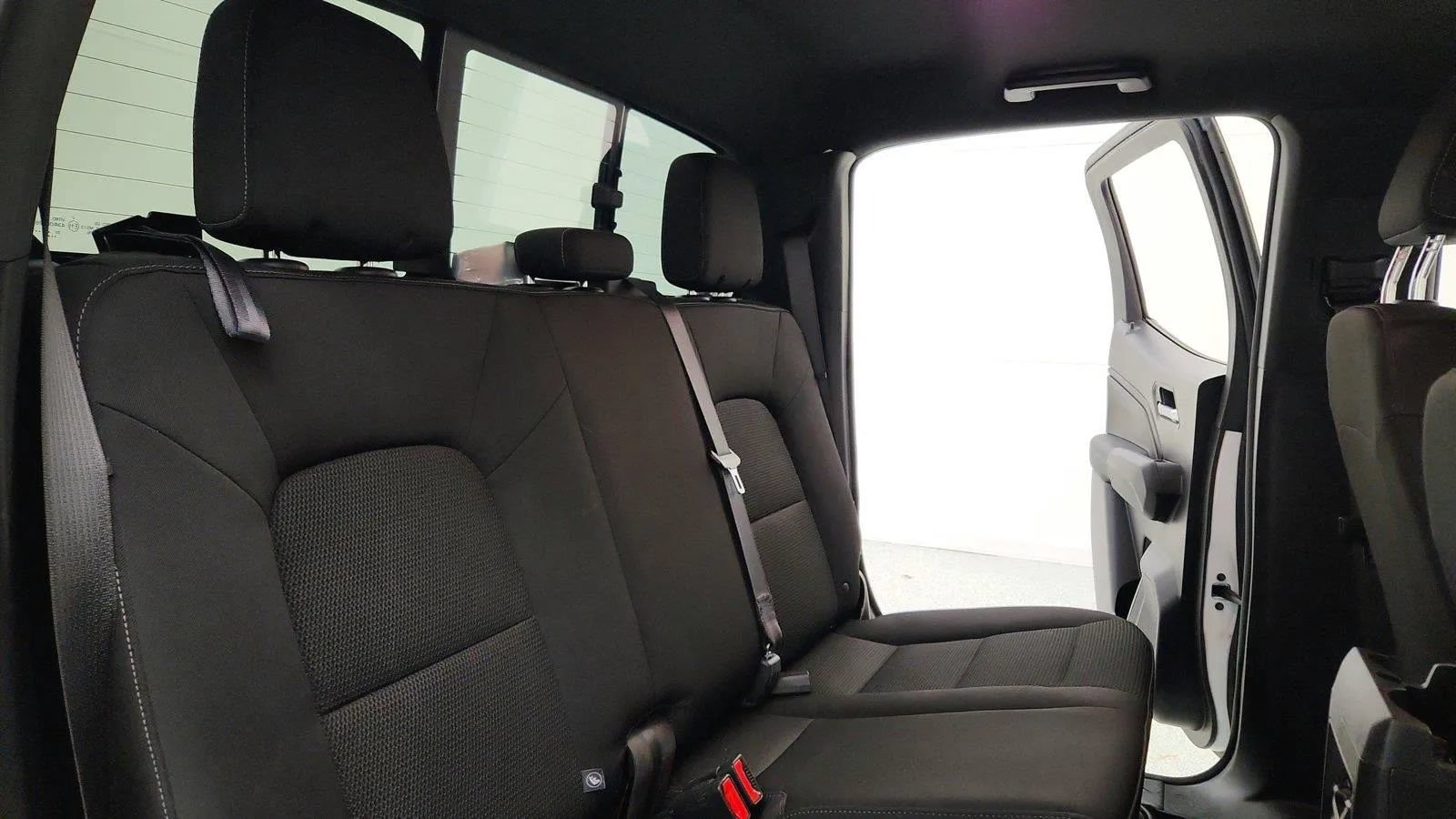 Used 2023 Chevrolet Colorado LT w/ LT Convenience Package AWD/4WD image 30
