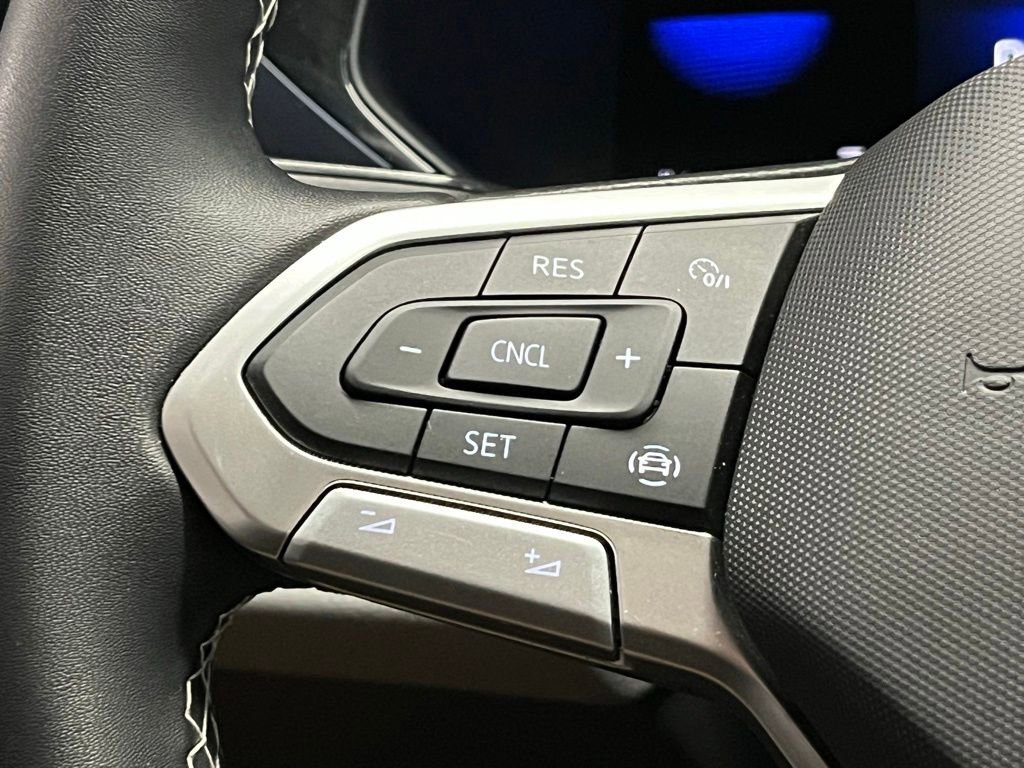 Used 2022 Volkswagen Taos SE image 24