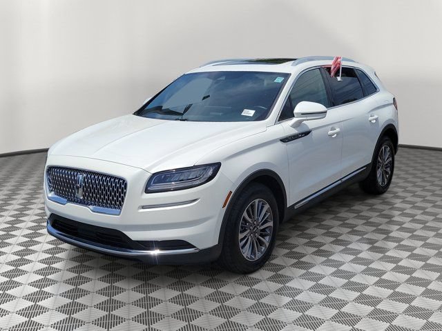Used 2023 Lincoln Nautilus Reserve FWD image 3