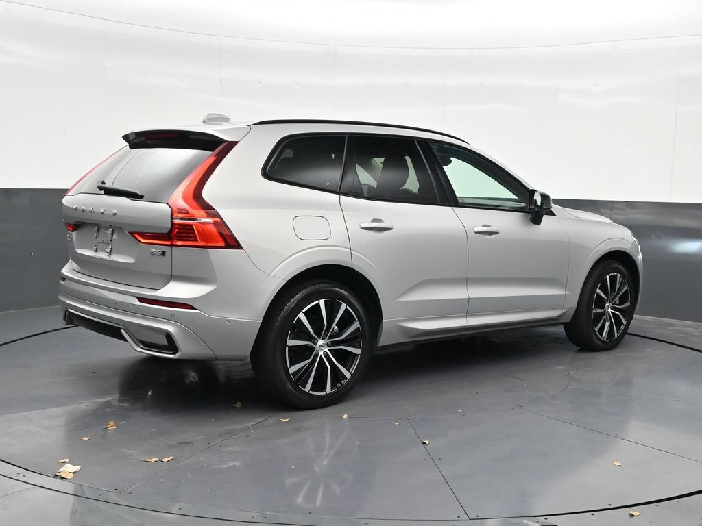 Certified 2024 Volvo XC60 B5 Plus w/ Climate Package AWD/4WD image 6