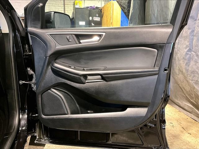 Used 2023 Ford Edge SEL image 19
