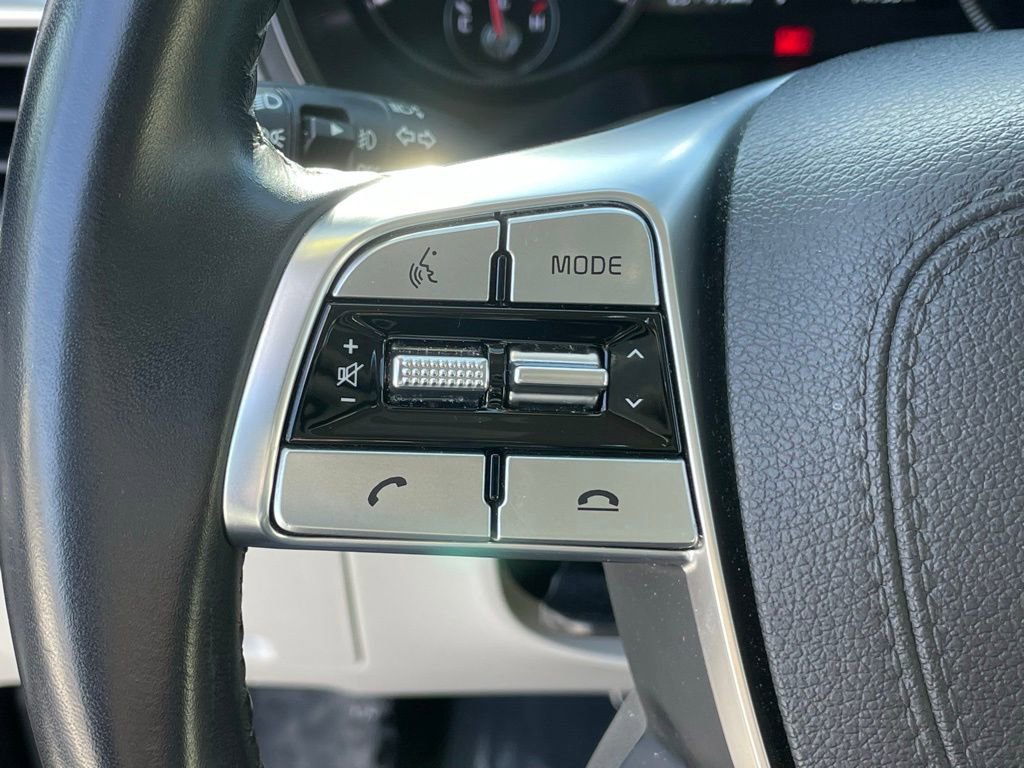 Used 2022 Kia Telluride SX w/ Towing Package FWD image 16