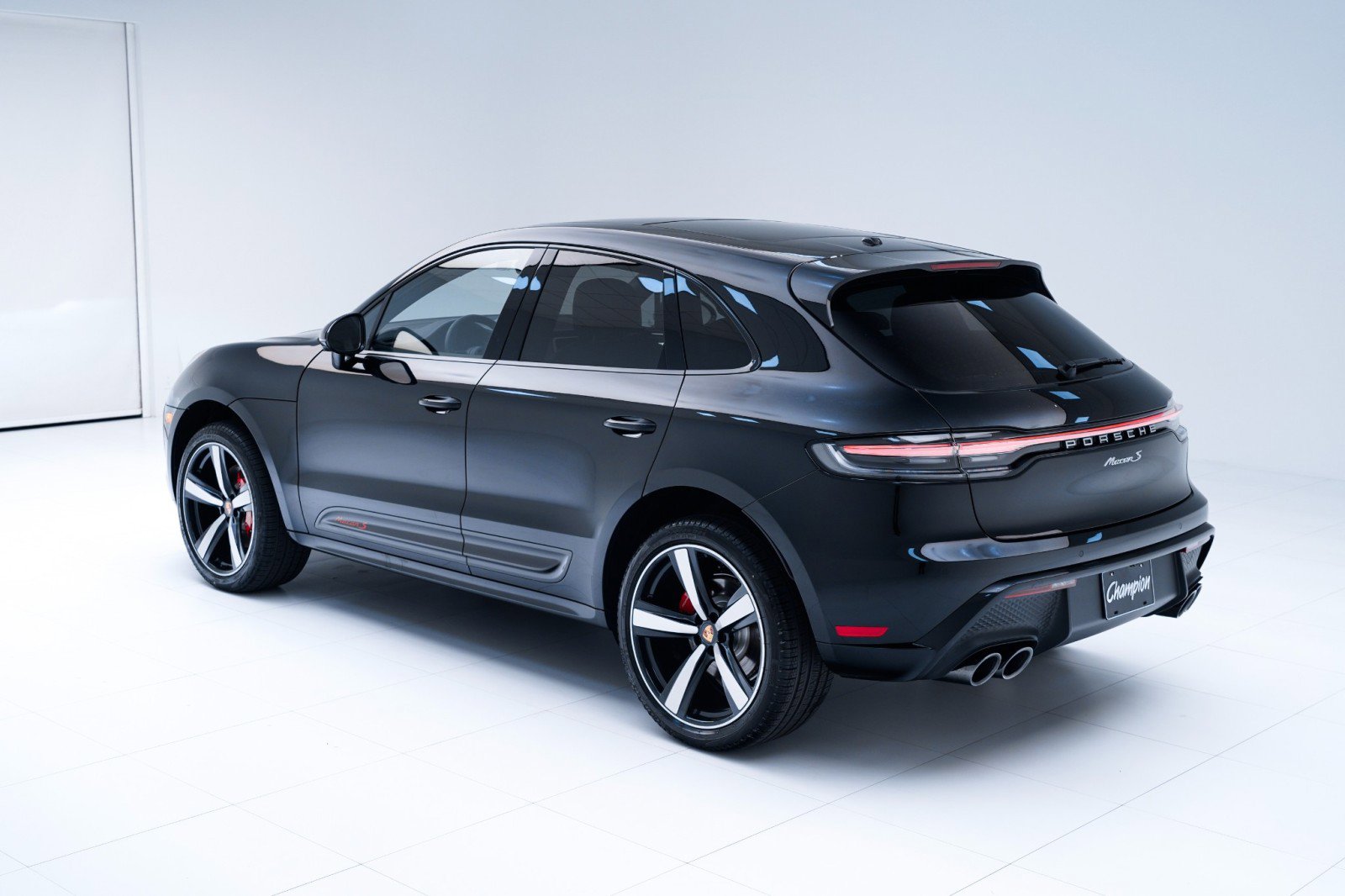 New 2026 Porsche Macan S AWD/4WD image 3