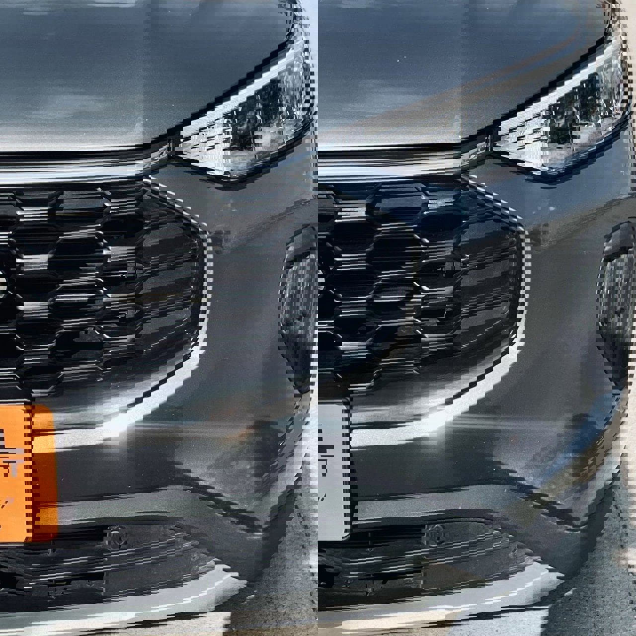 Used 2025 Ford Escape ST-Line image 7