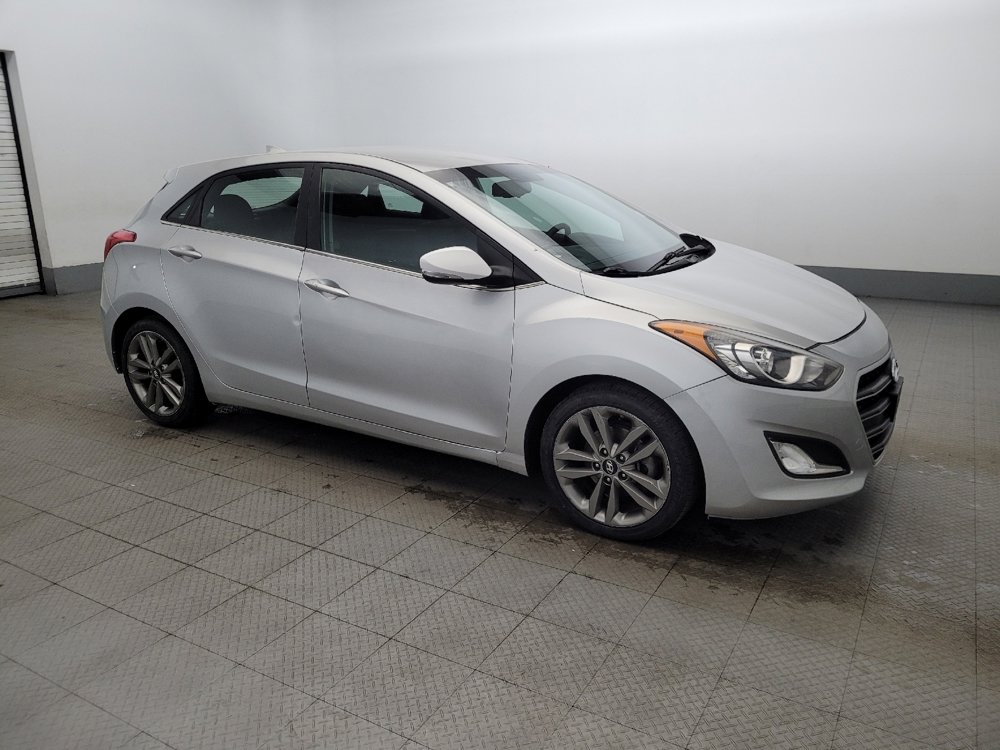 Used 2016 Hyundai Elantra GT w/ Option Group 02 FWD image 11