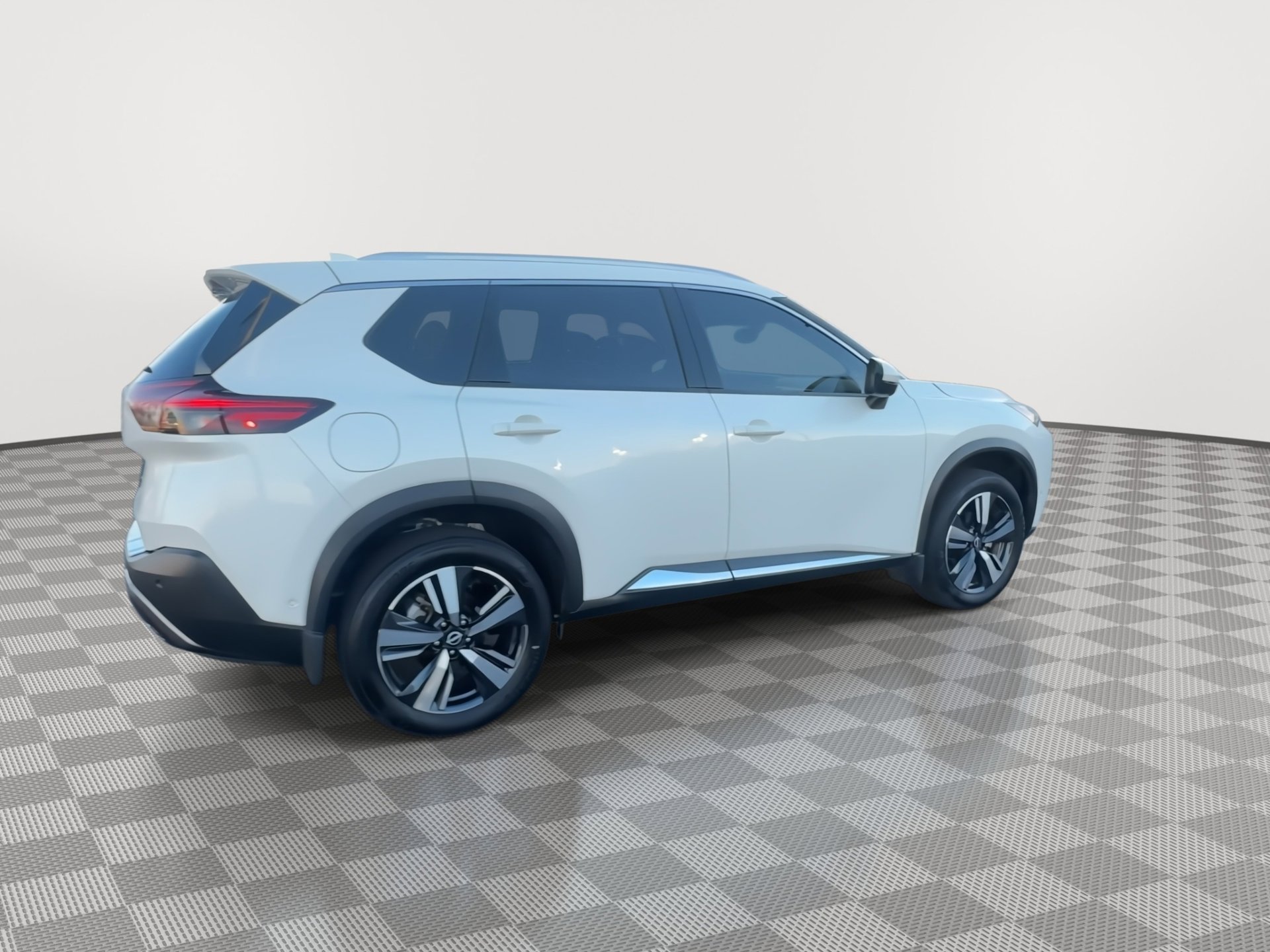 Used 2023 Nissan Rogue SL w/ SL Premium Package image 9