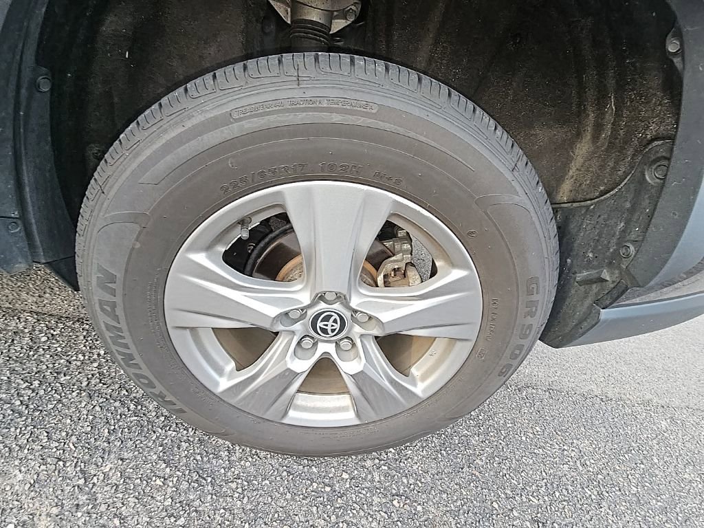 Used 2024 Toyota RAV4 XLE image 17