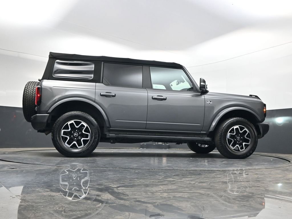 Used 2021 Ford Bronco Outer Banks image 32
