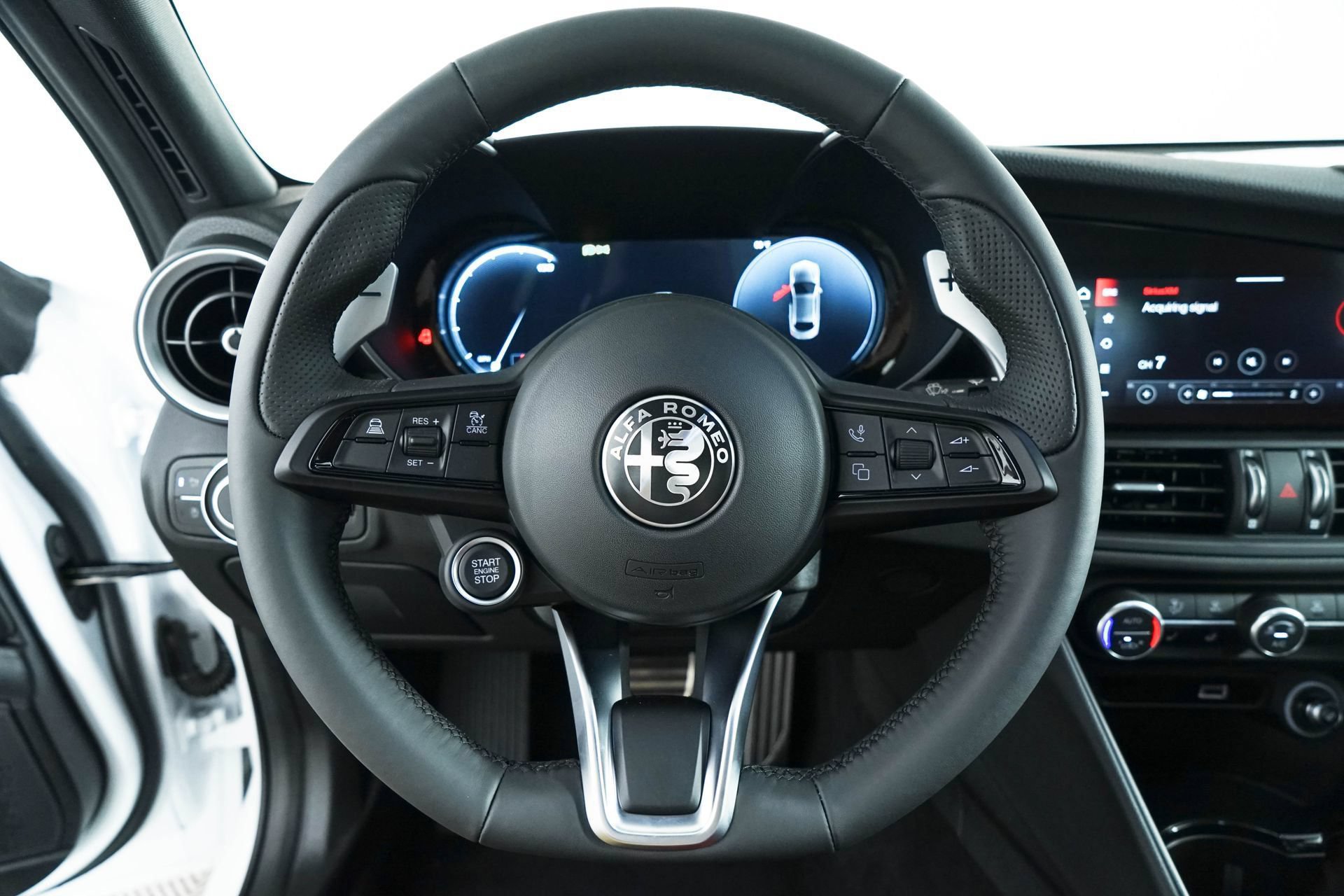 New 2024 Alfa Romeo Giulia Sprint RWD image 23